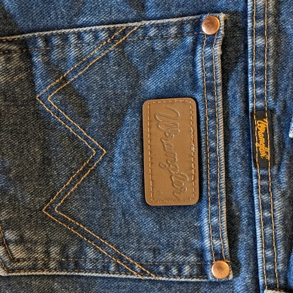 Wrangler Reworked Shorts - Picture 2 of 6